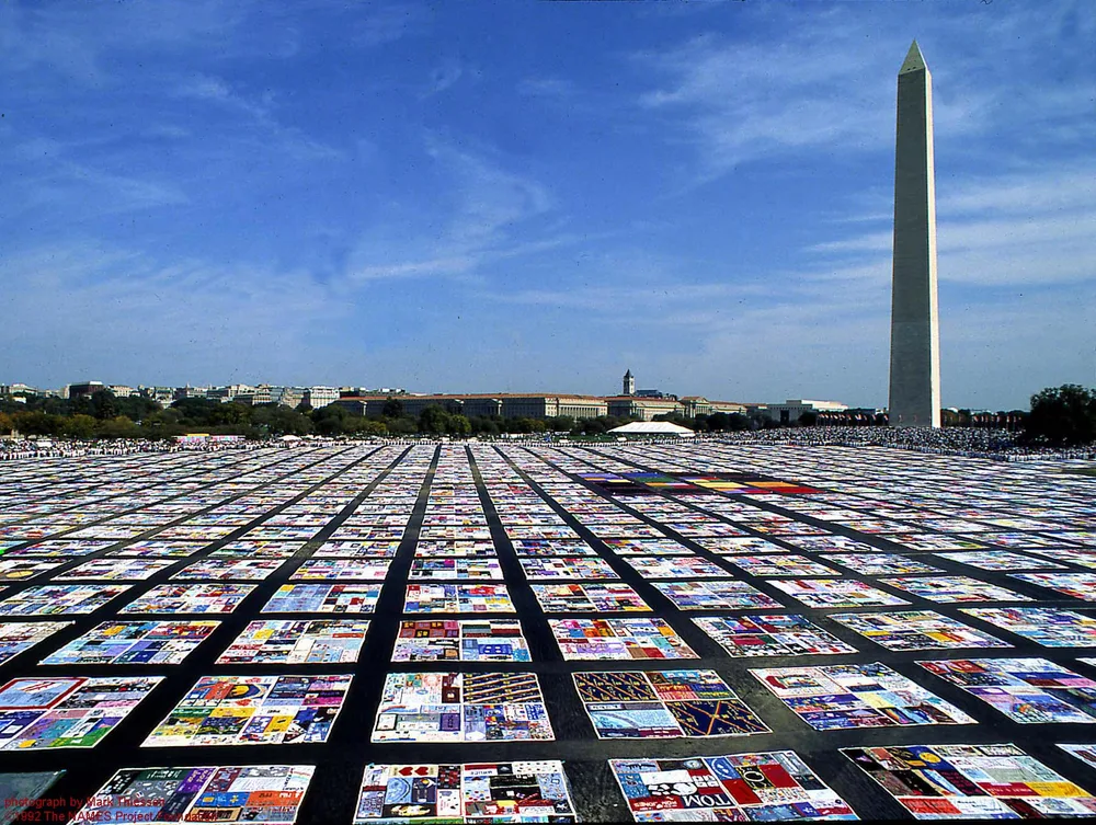 The Quilt Unfolds on the Mall