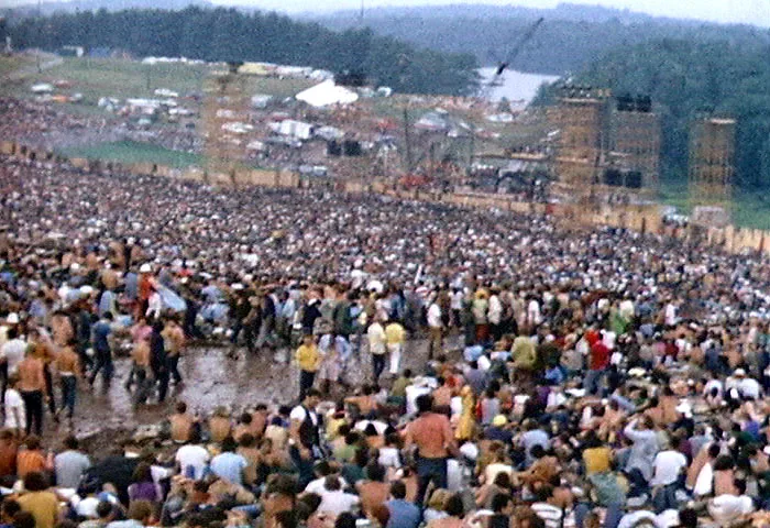 Six Hundred Thousand at the Glen