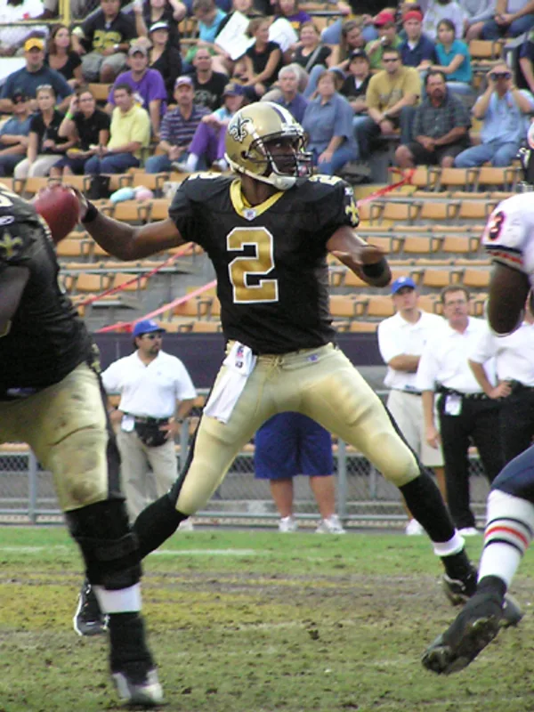 Aaron Brooks (American football)