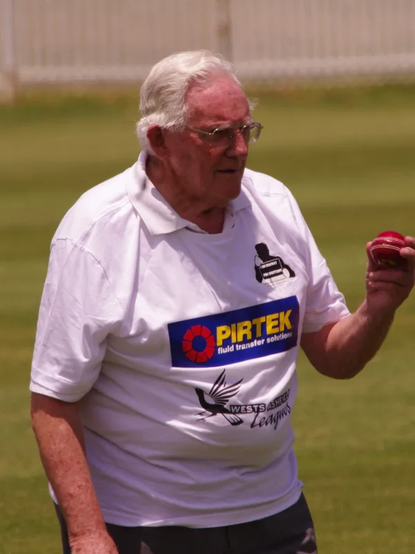 Alan Davidson (cricketer, born 1929)