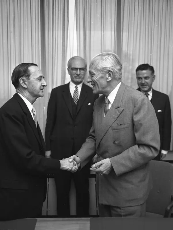 Alan Watt (diplomat)