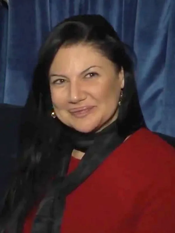 Alejandra Ávalos