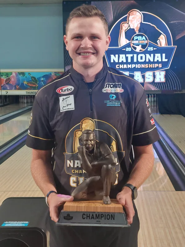 Andrew Anderson (bowler)