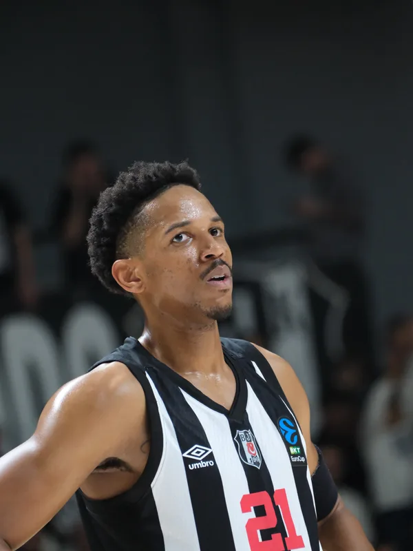 Anthony Brown (basketball)