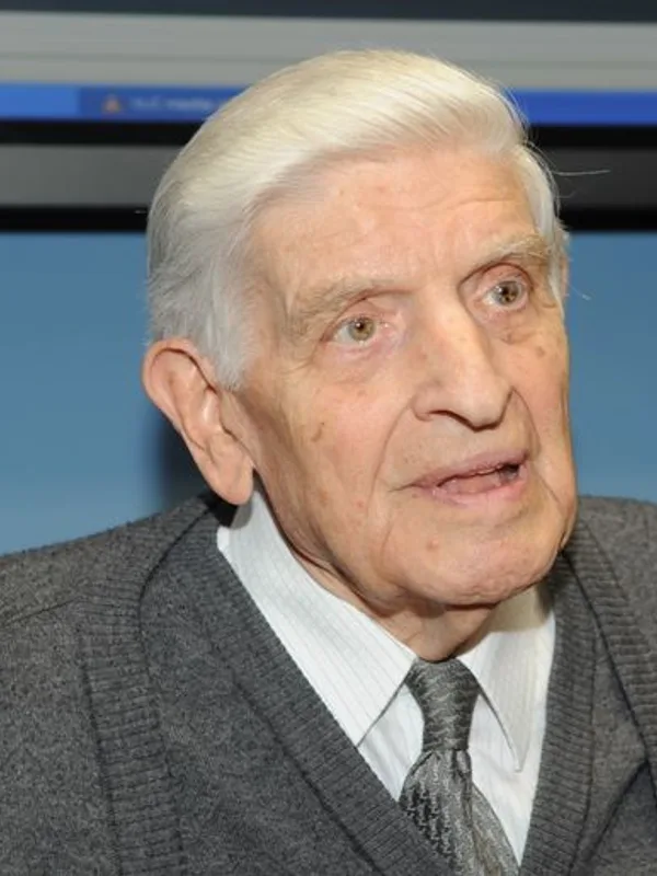 Anton Vratuša