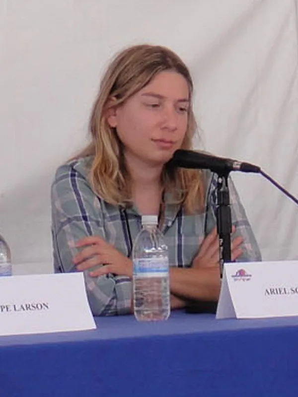 Ariel Schrag