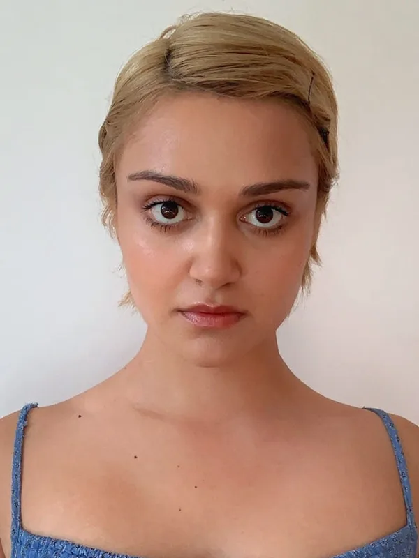 Ariela Barer