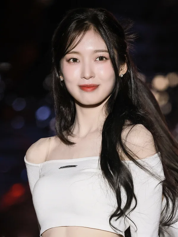 Arin (singer)