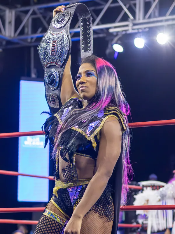 Athena (wrestler)