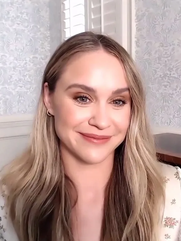 Becca Tobin