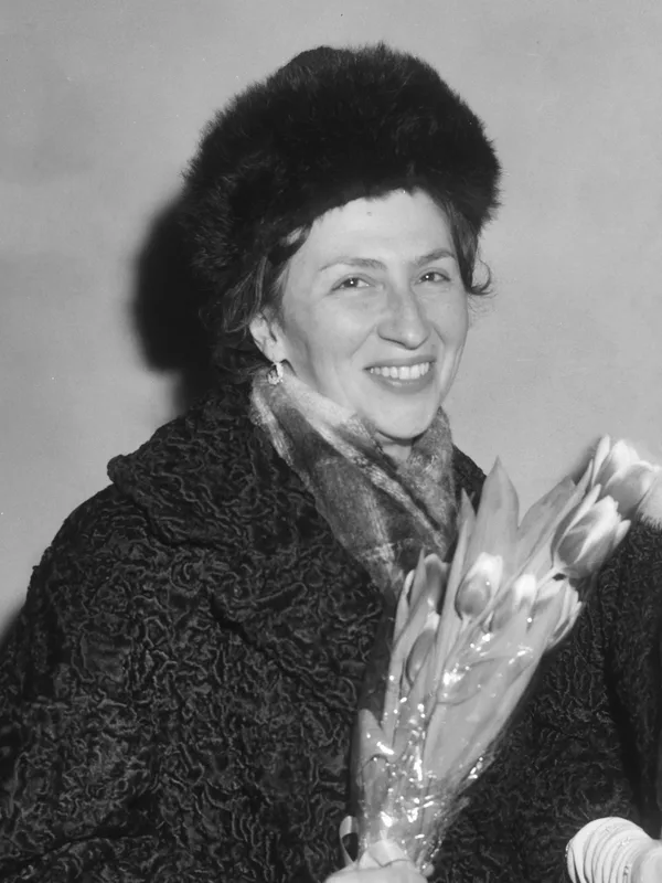 Bella Davidovich