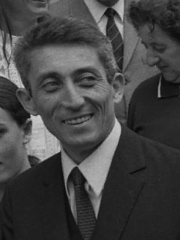 Bernard Pons