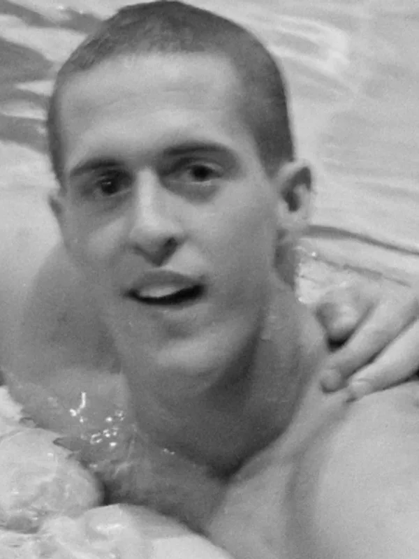 Bruce Hunter (swimmer)