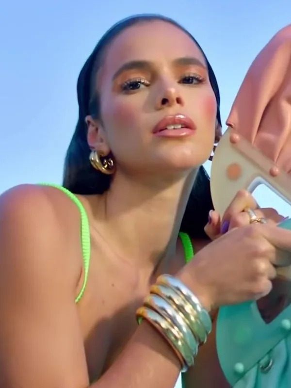 Bruna Marquezine
