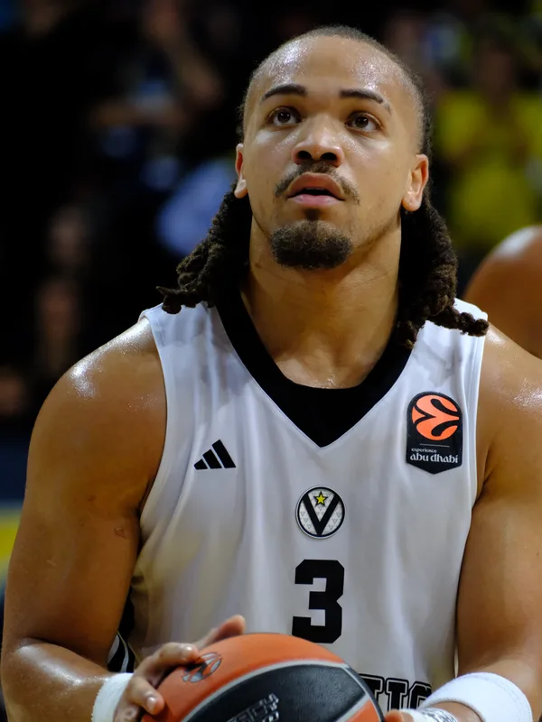 Carsen Edwards