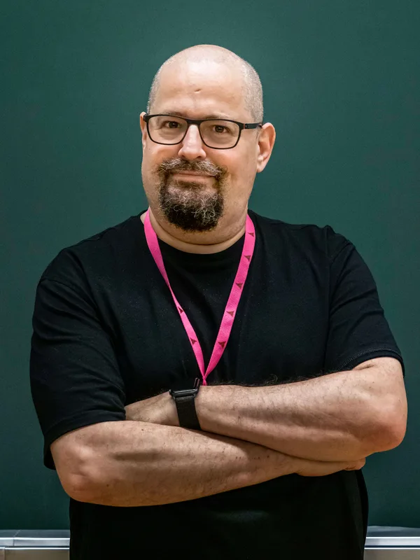 Charles Stross