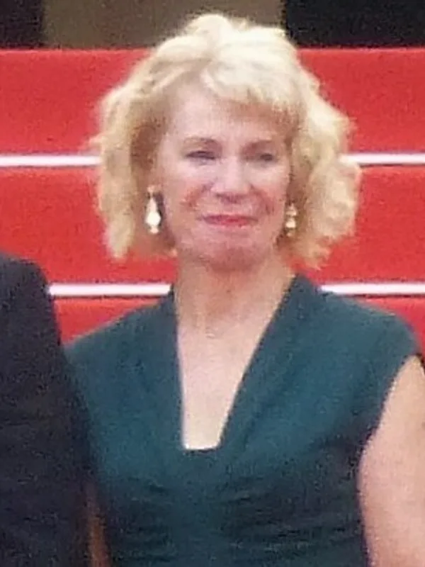 Claire van Kampen