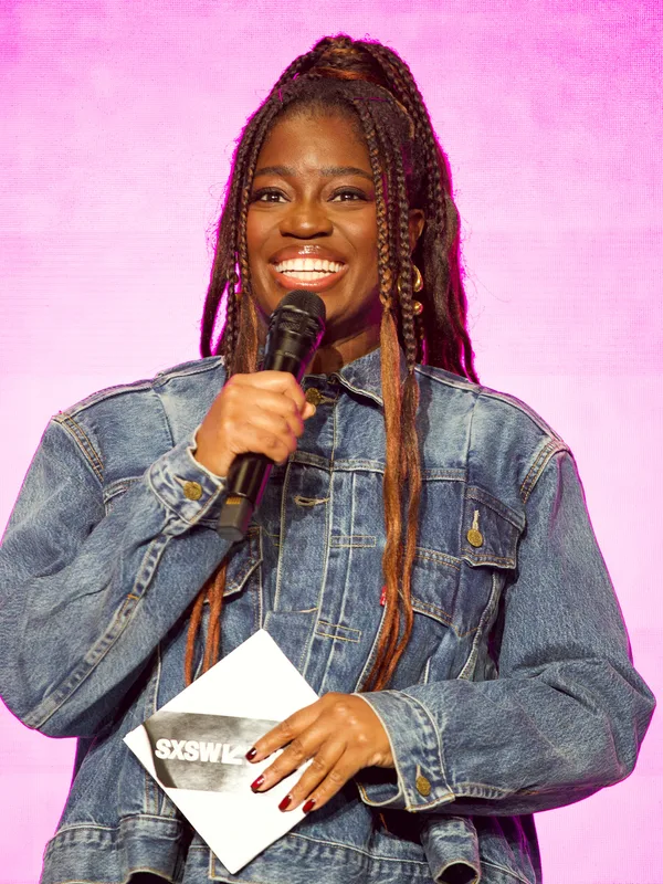 Clara Amfo