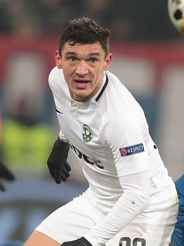 Claudiu Keșerü