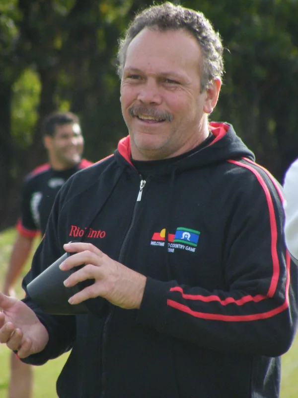 Cliff Lyons