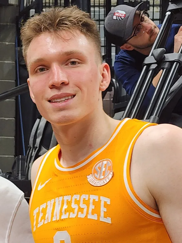 Dalton Knecht