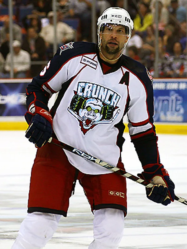 Dan Smith (ice hockey)