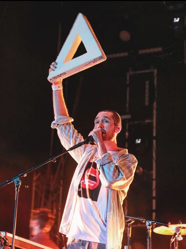 Dan Smith (singer)