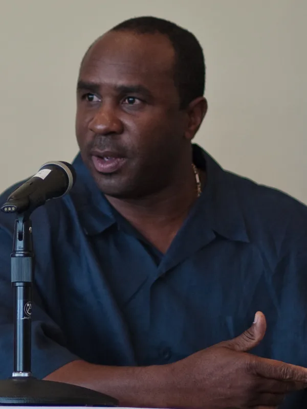 Devon White (baseball)