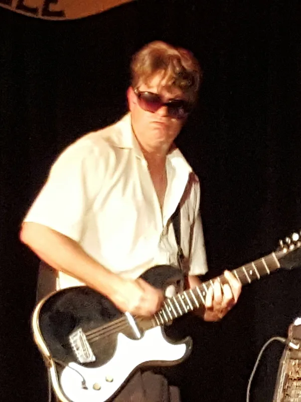 Dexter Romweber