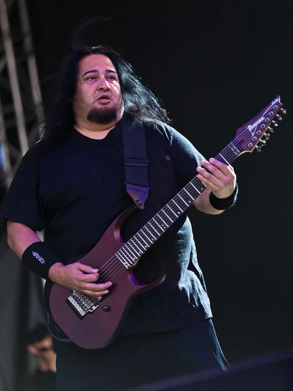 Dino Cazares