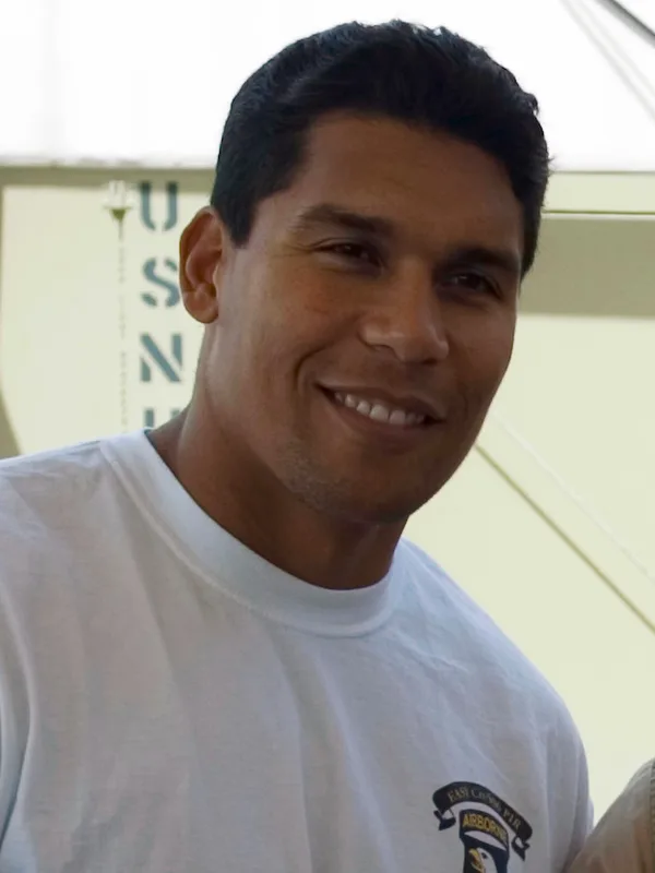 Donnie Edwards