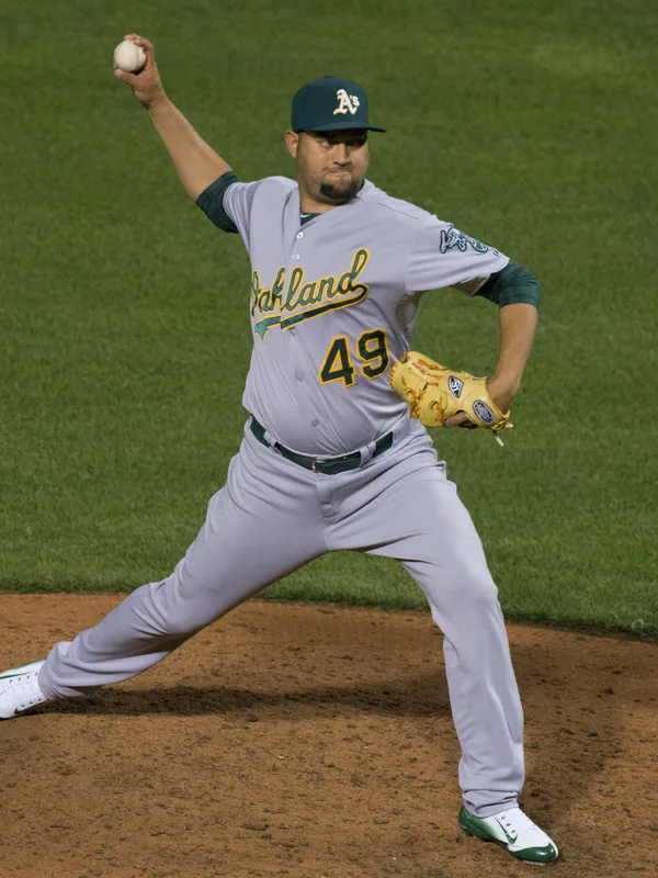 Edward Mujica