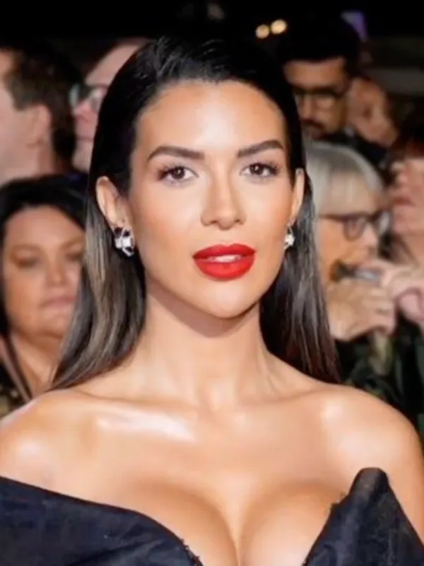 Ekin-Su Cülcüloğlu