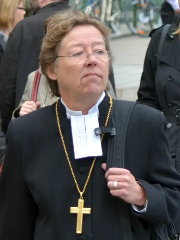 Eva Brunne