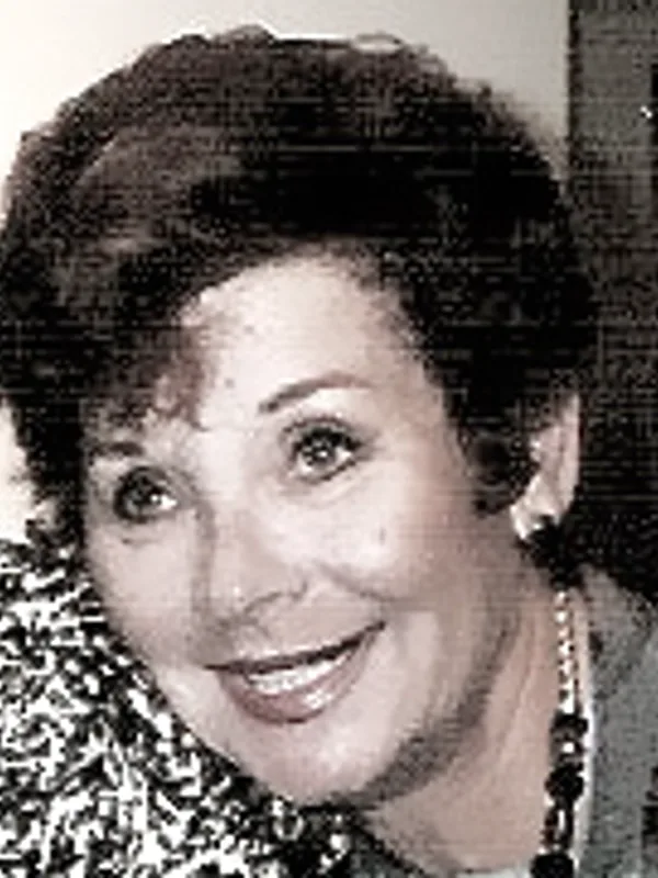 Evelyn Lear