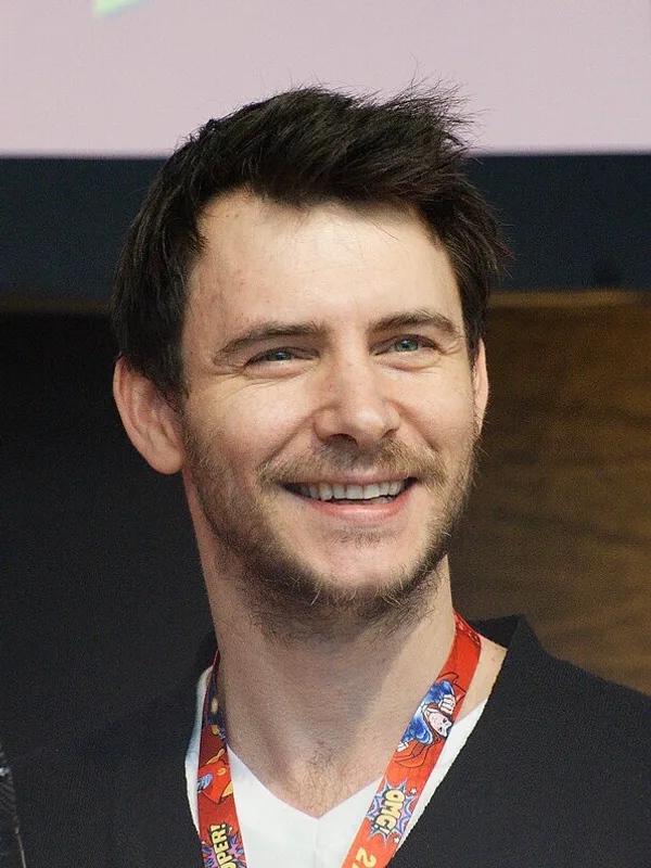 Harry Lloyd