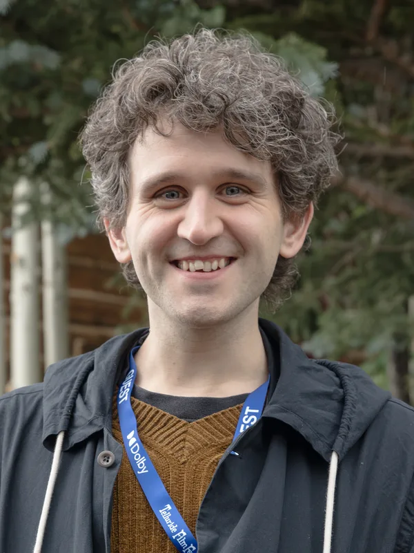 Harry Melling