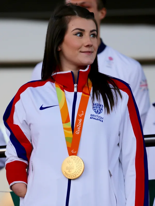 Hollie Arnold