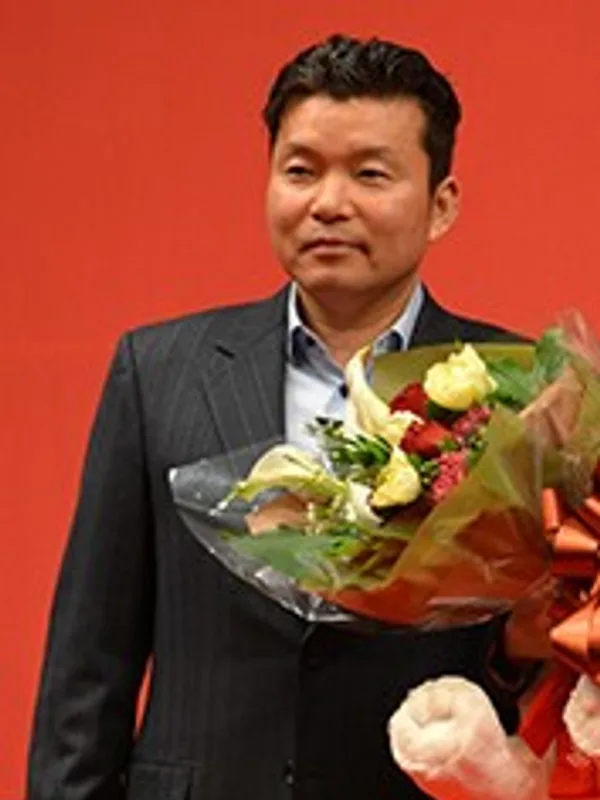 Hwang Young-cho