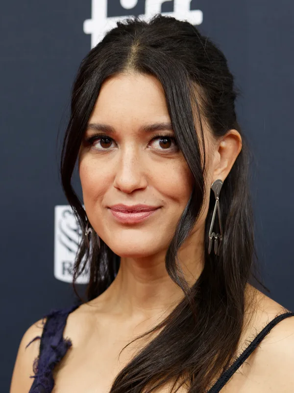 Julia Jones