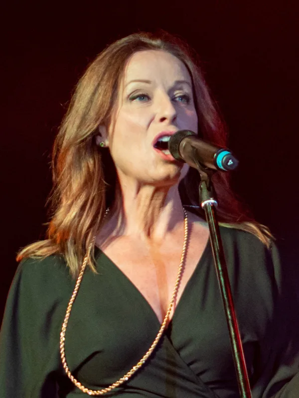 Keren Woodward