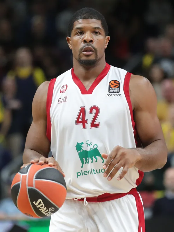 Kyle Hines