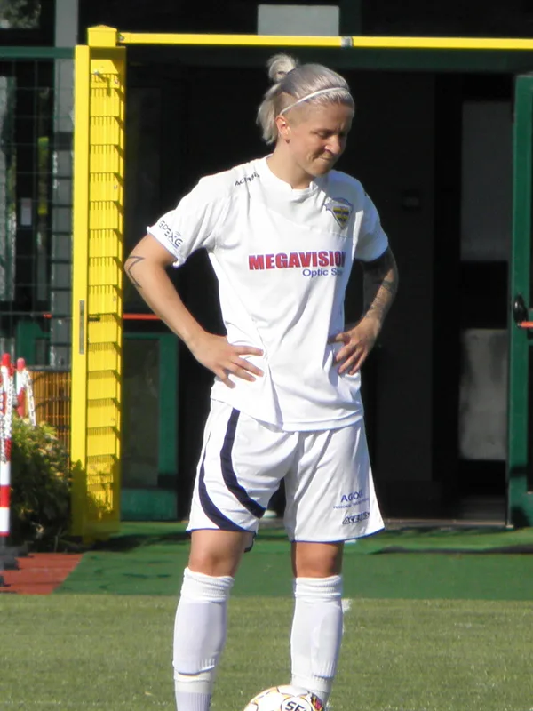 Lana Clelland