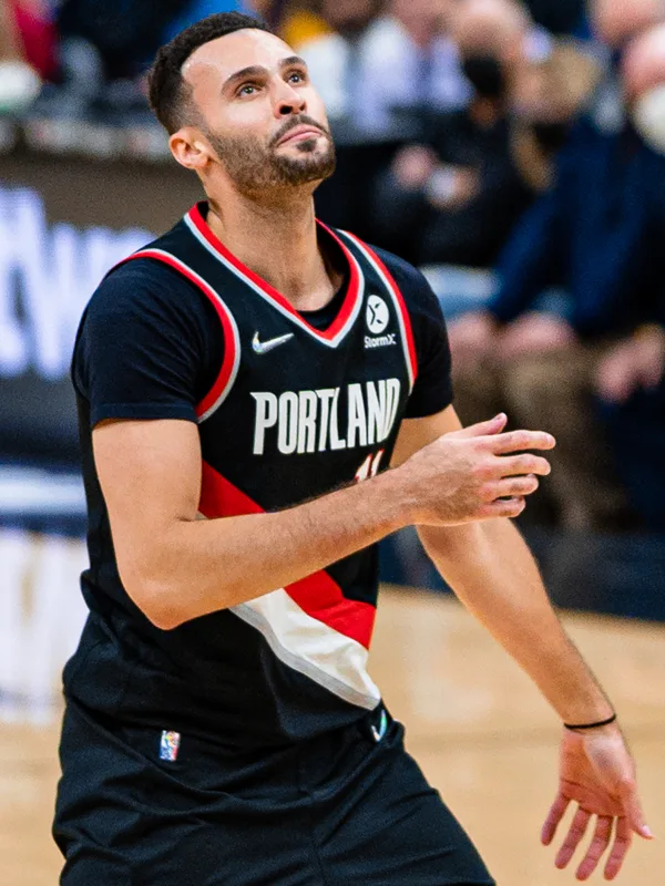 Larry Nance Jr.