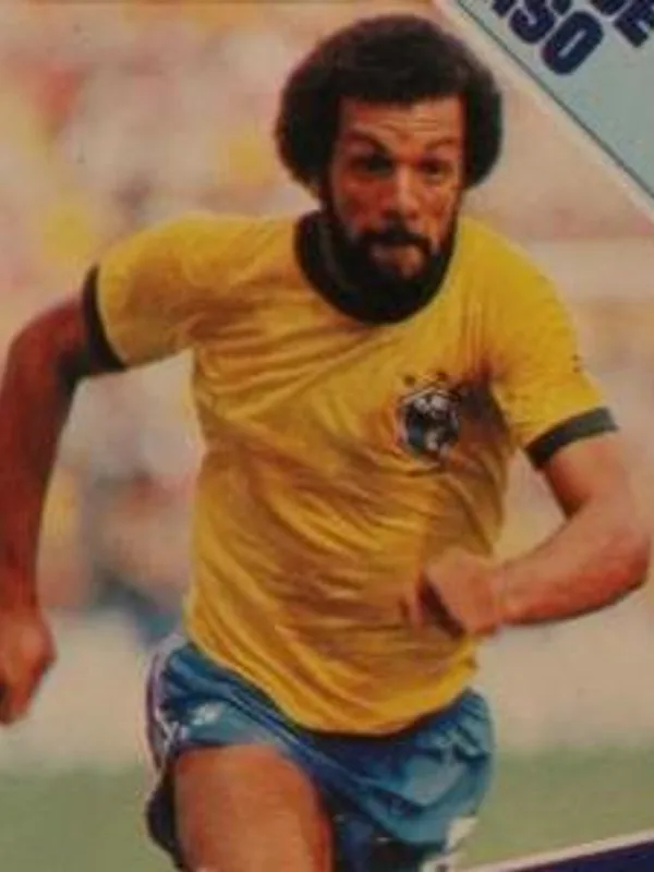 Léo Júnior