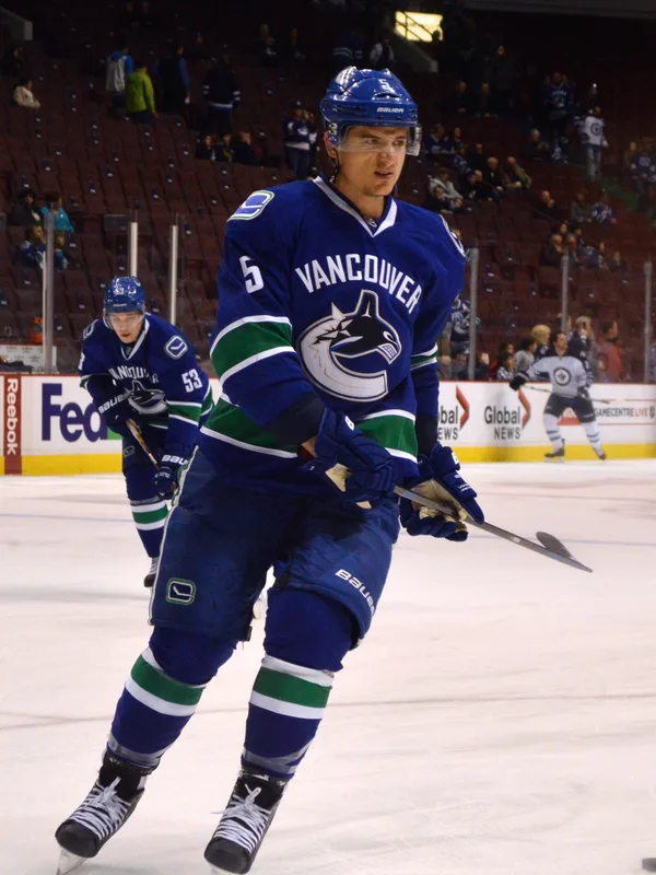 Luca Sbisa