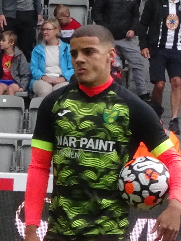 Max Aarons