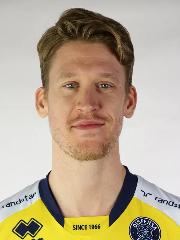 Maxwell Holt