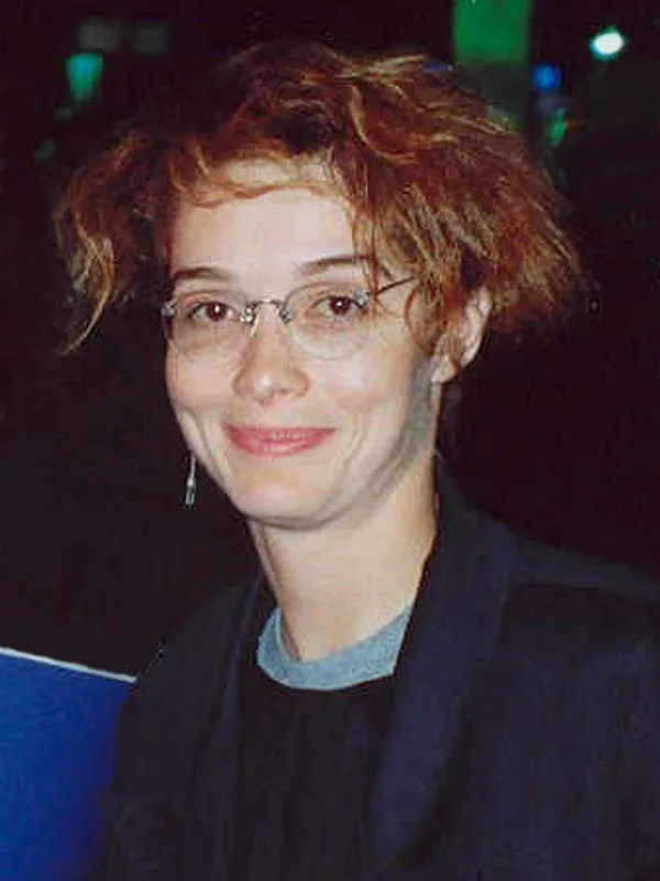 Melanie Mayron