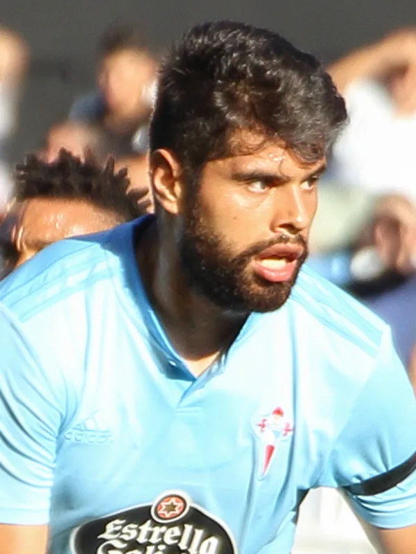 Néstor Araujo
